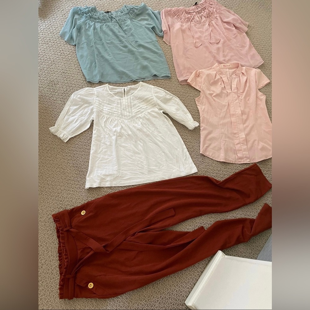 Women Clothes lots size small